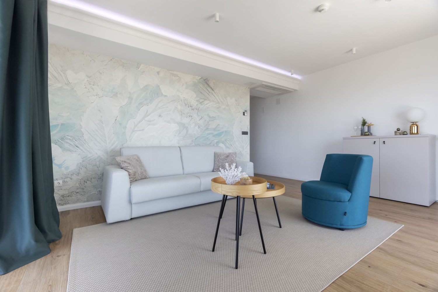 Deluxe Suite (2)