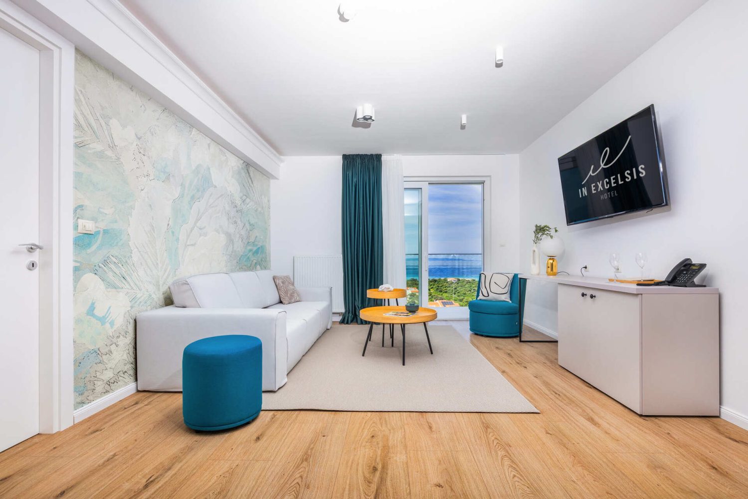 Premium Suite (1)