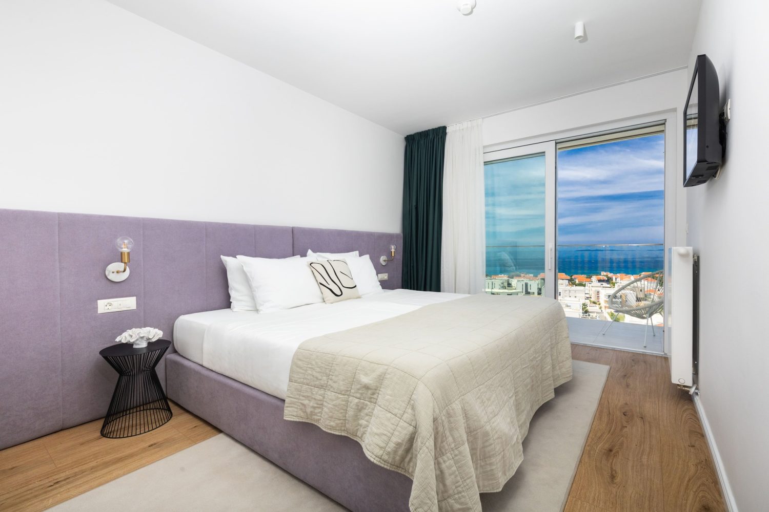 Premium Suite (12)