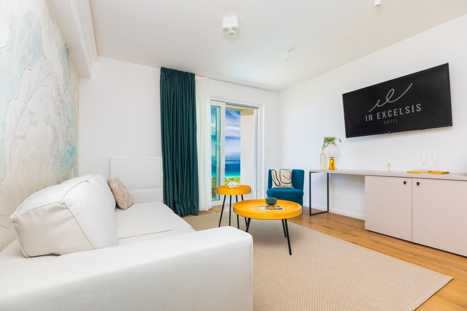 Premium Suite (4)